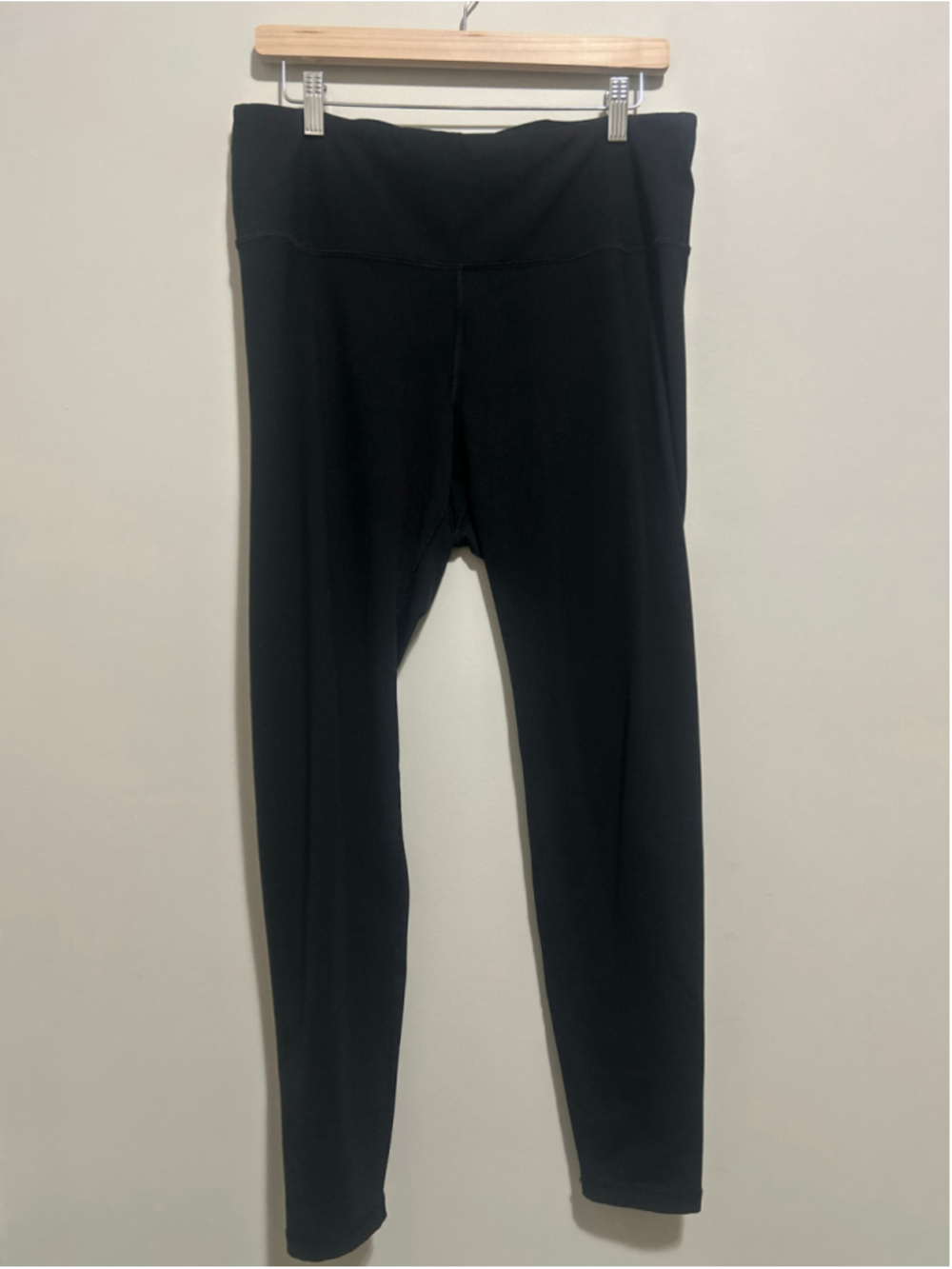 ⚡️ Old Navy Black Leggings Size XL